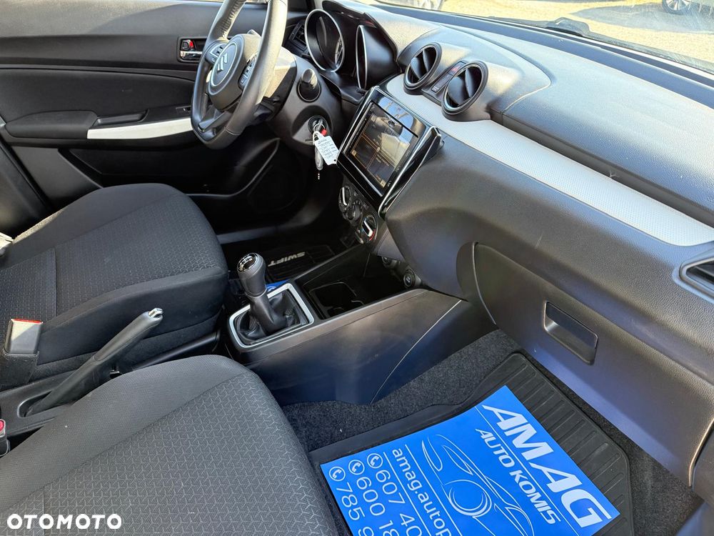 Suzuki Swift 1.2 Dualjet Hybrid MT Club - 15
