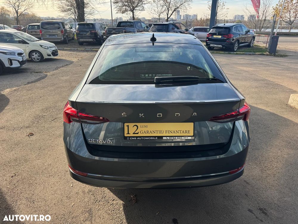 Skoda Octavia 2.0 TDI DSG Style - 12
