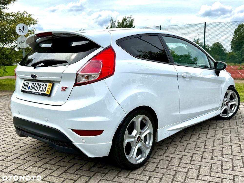 Ford Fiesta - 4