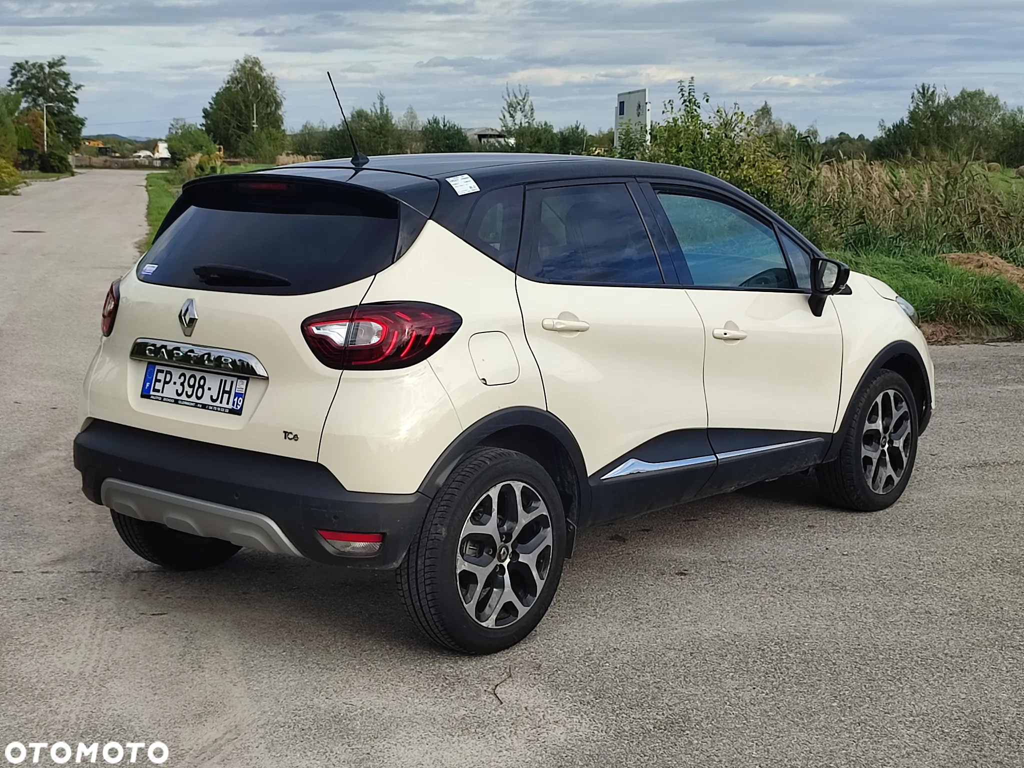 Renault Captur ENERGY TCe 120 EDC Elysee - 5