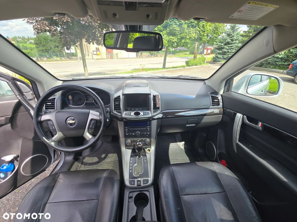 Chevrolet Captiva 2.2 D LTZ - 9