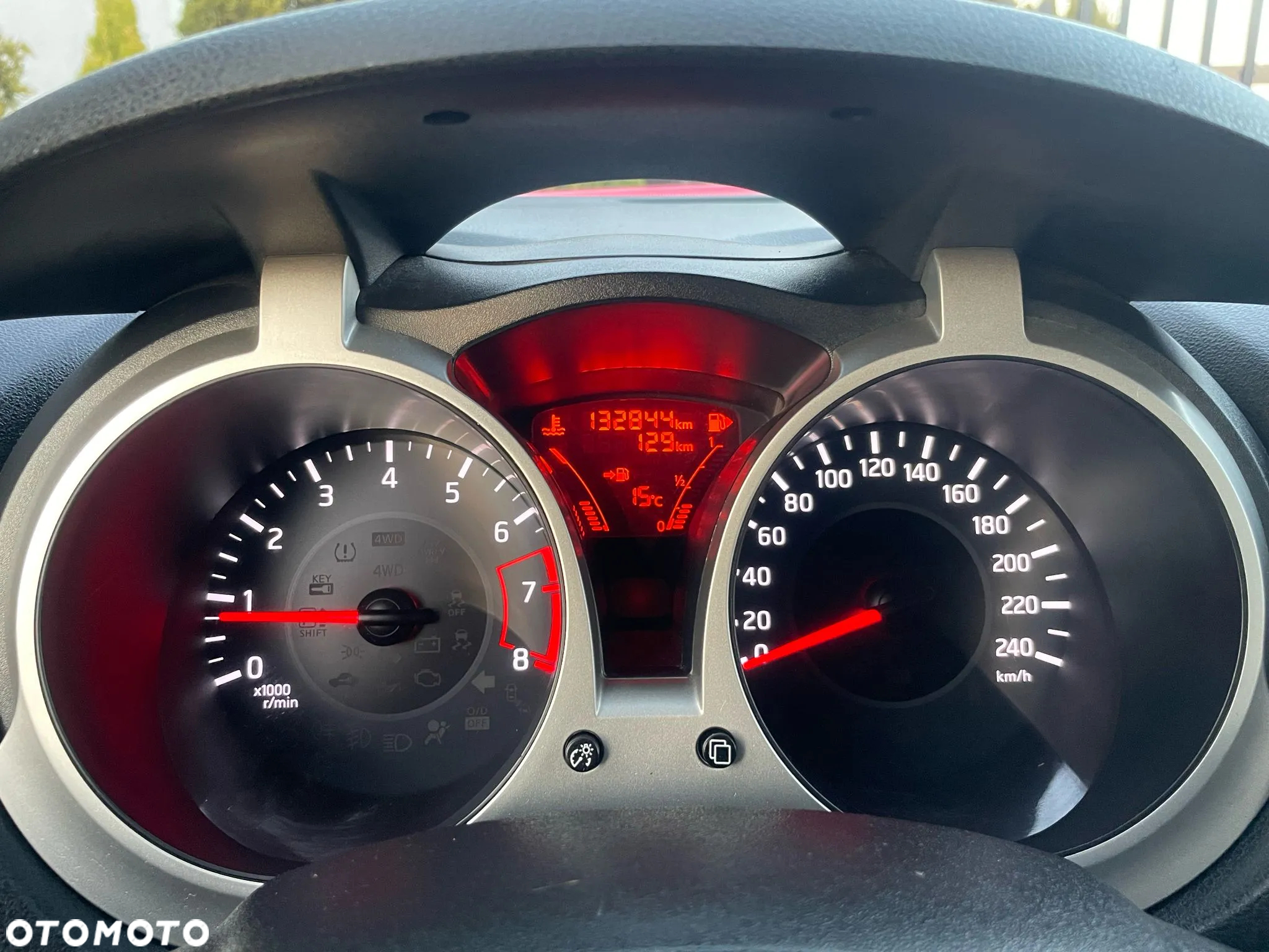 Nissan Juke 1.6 Visia - 12