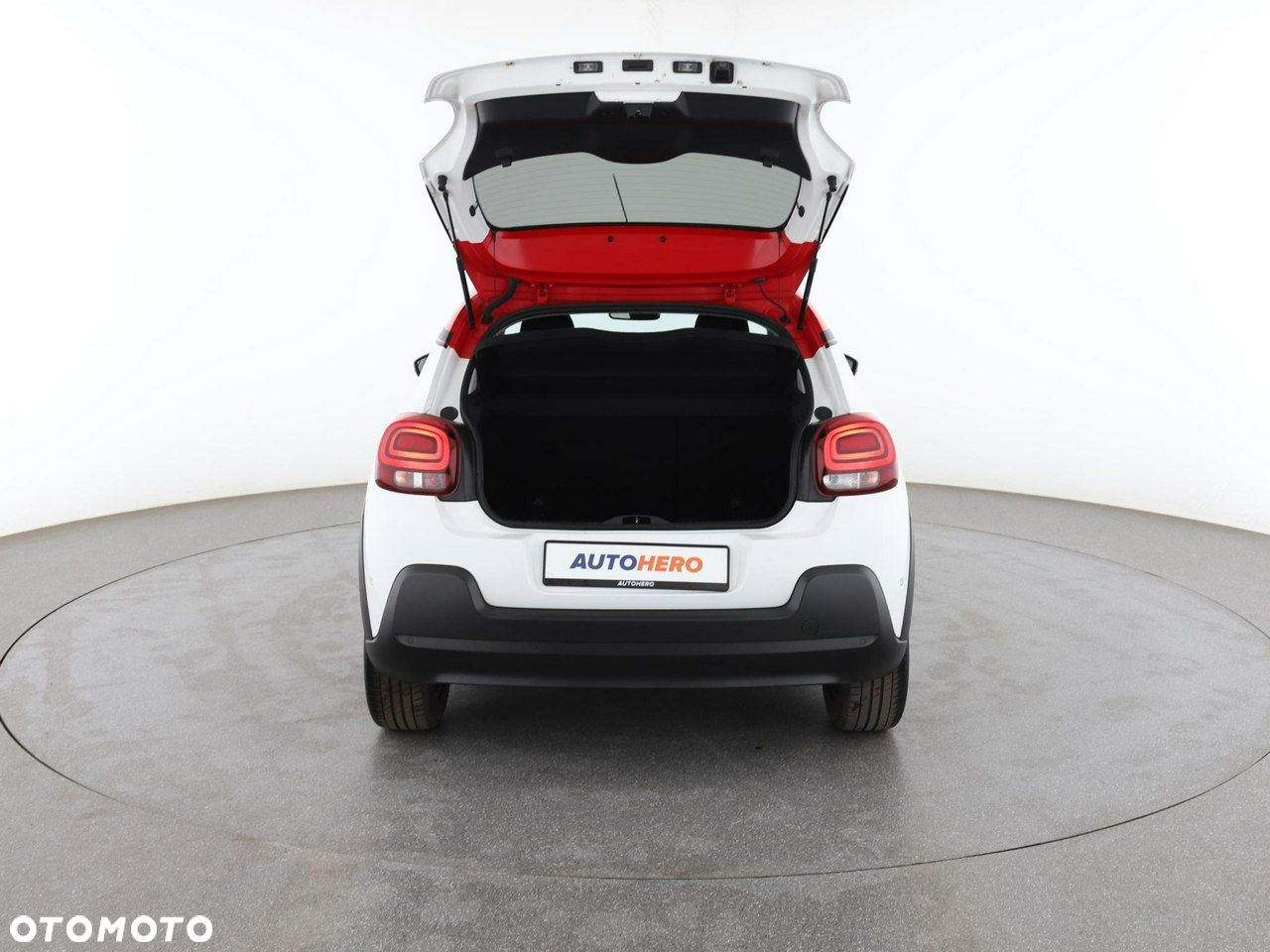 Citroën C3 1.2 PureTech Shine EAT6 - 19
