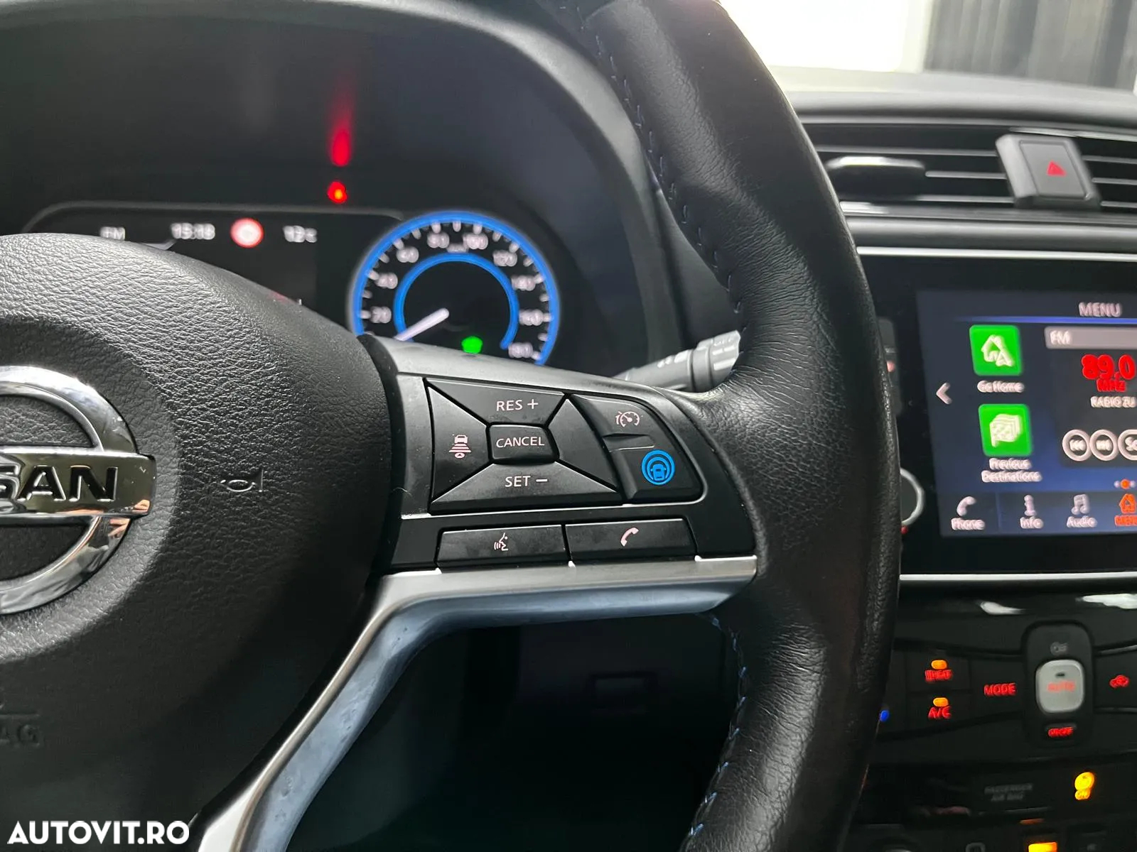 Nissan LEAF Tekna - 14