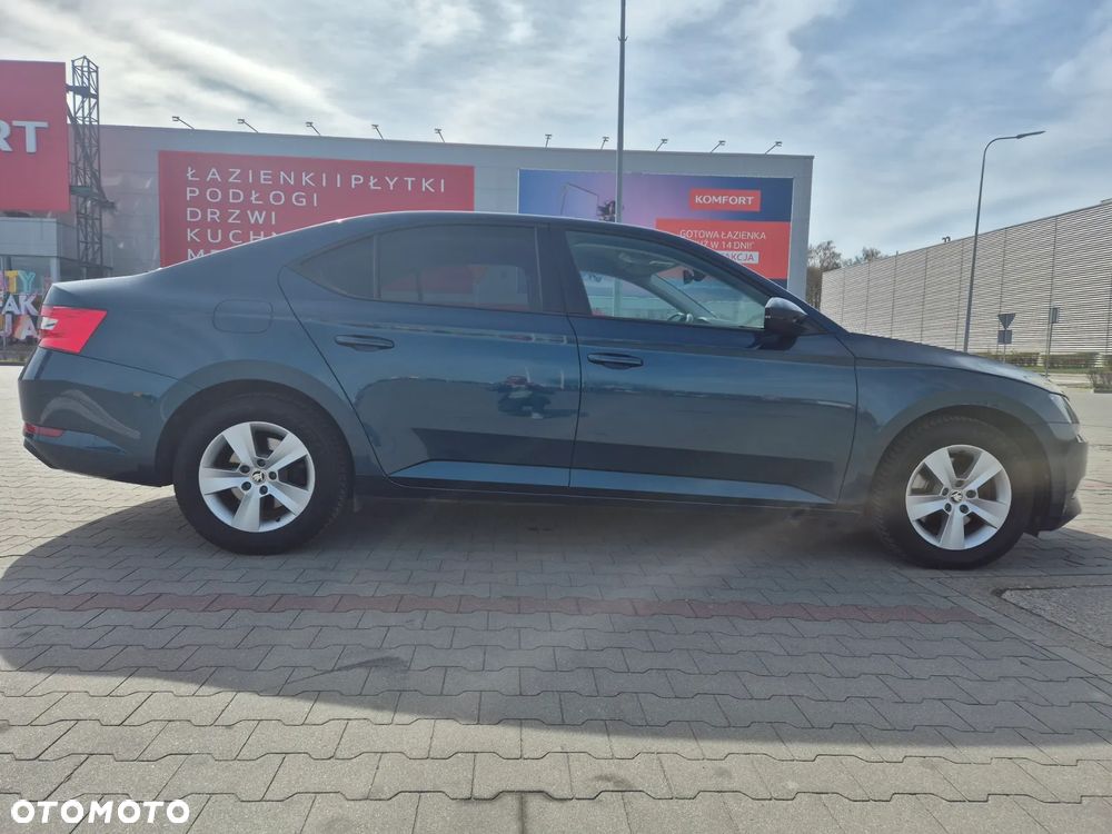 Skoda Superb 2.0 TDI Active - 5