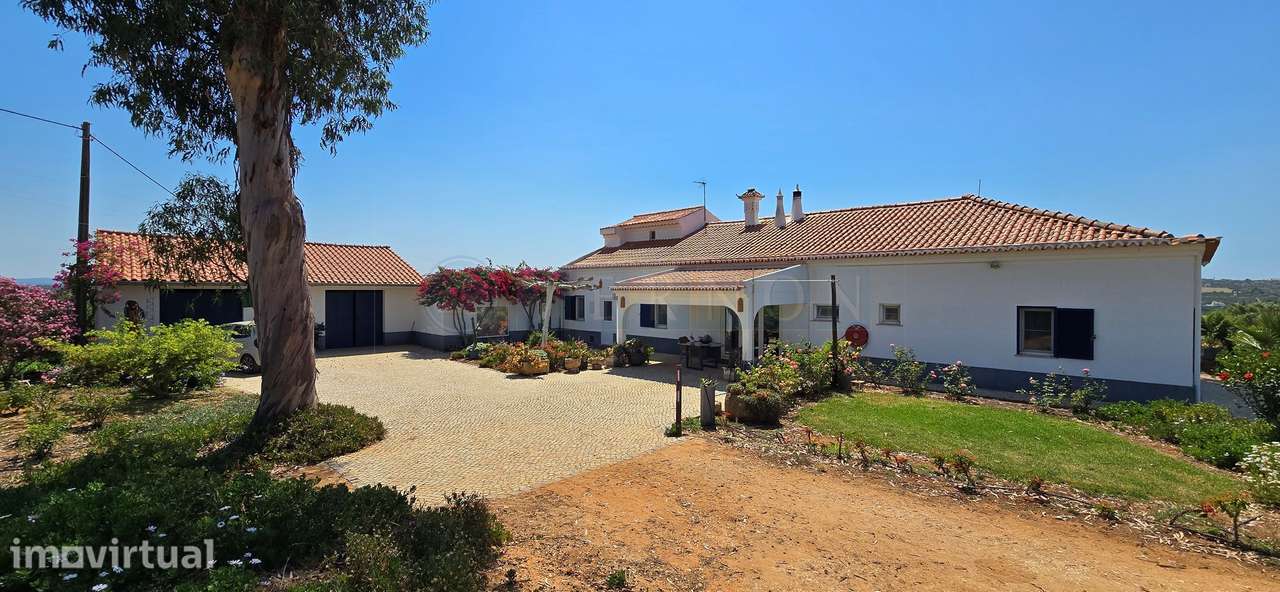 Algarve, Silves, para venda, Quinta com 19.640 m² de terreno, plantaçã