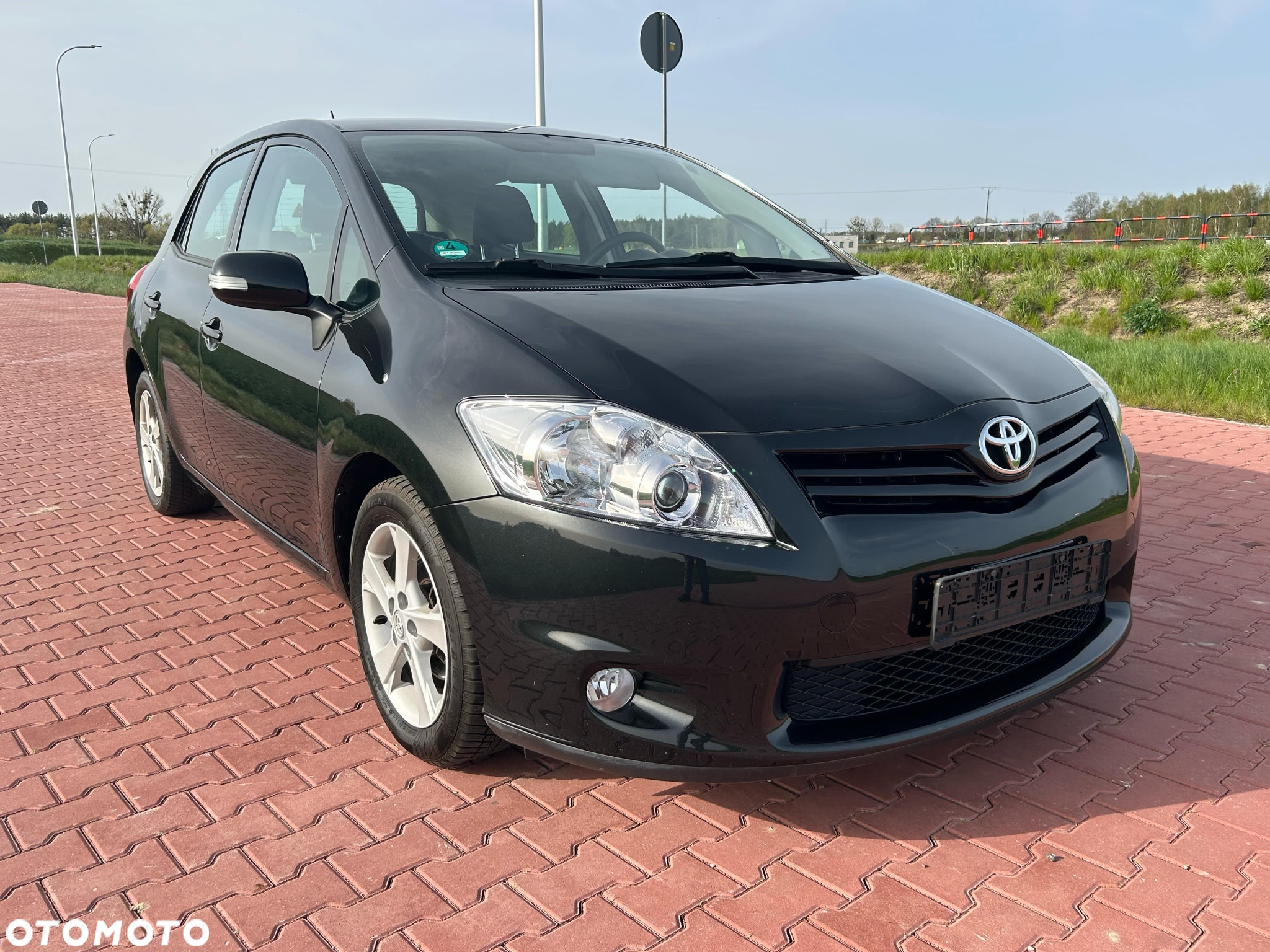Toyota Auris 1.4 D-4D - 8