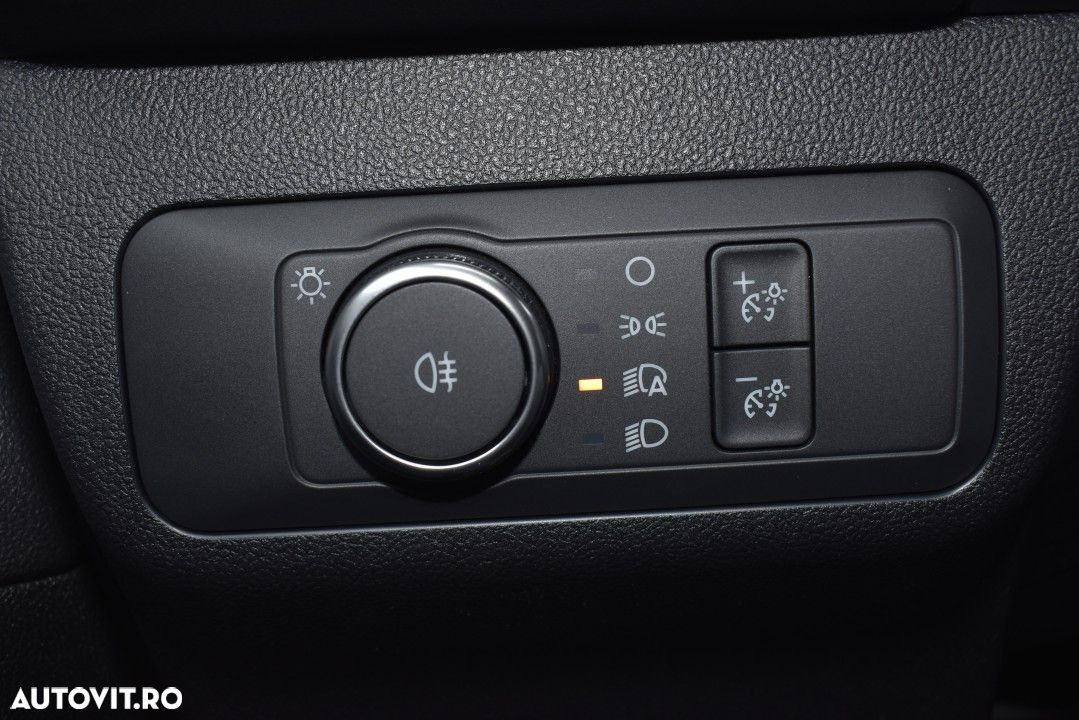 Ford Kuga - 22