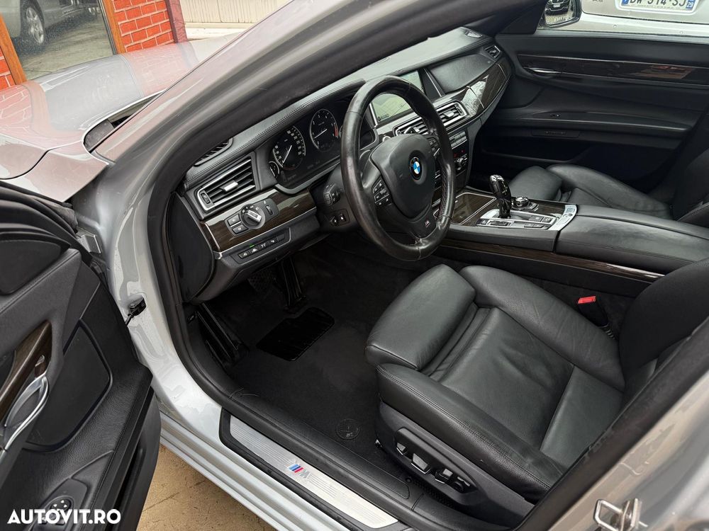 BMW Seria 7 730d xDrive Edition Exclusive - 14