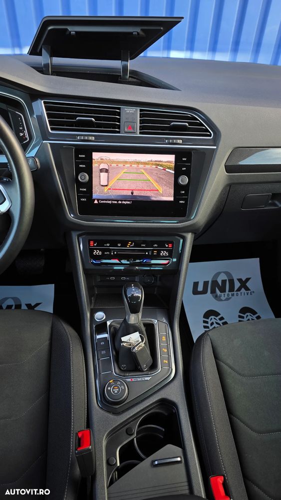 Volkswagen Tiguan 2.0 TDI 4Mot DSG Elegance - 28