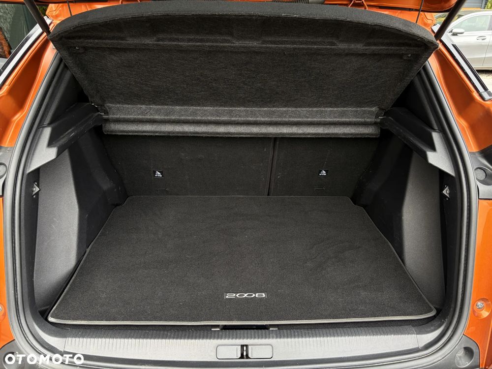 Peugeot 2008 1.5 BlueHDi Allure Pack S&S EAT8 - 36