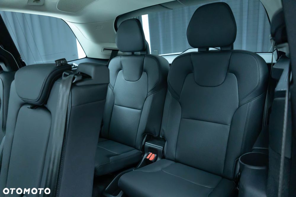 Volvo XC 90 T8 AWD Plug-In Hybrid Ultimate Bright 7os - 33