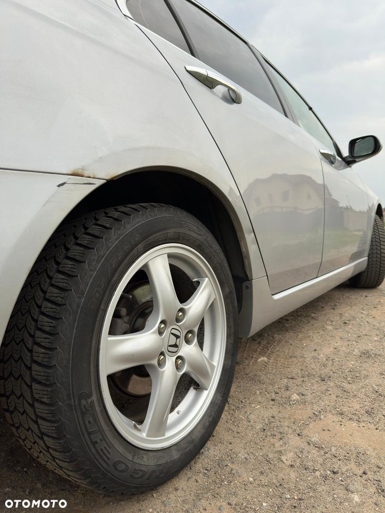 Honda Accord 2.0 Comfort - 11