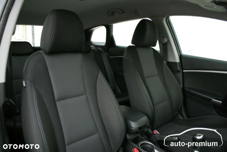 Hyundai i30 1.6 Premium - 25