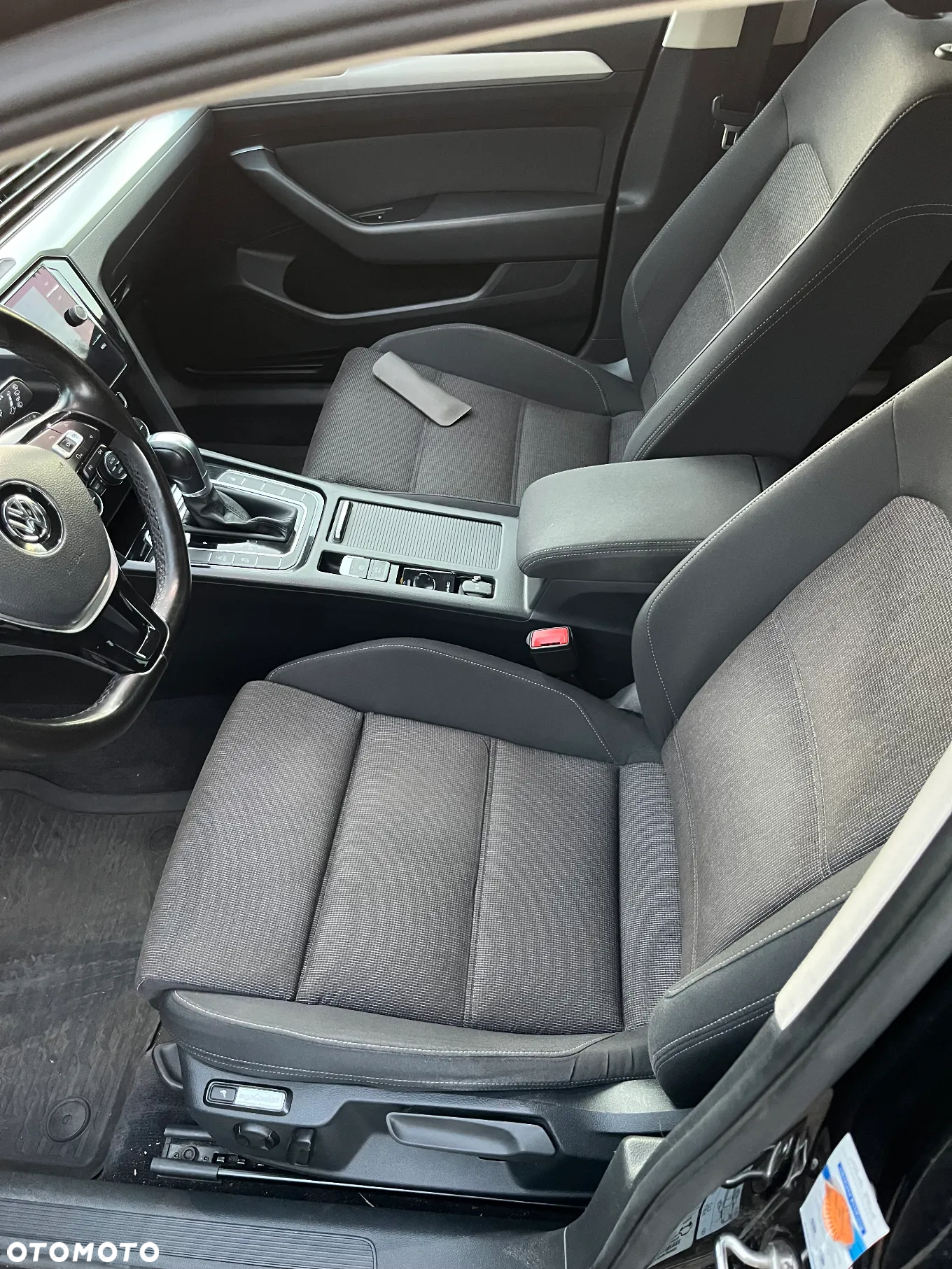 Volkswagen Passat - 10