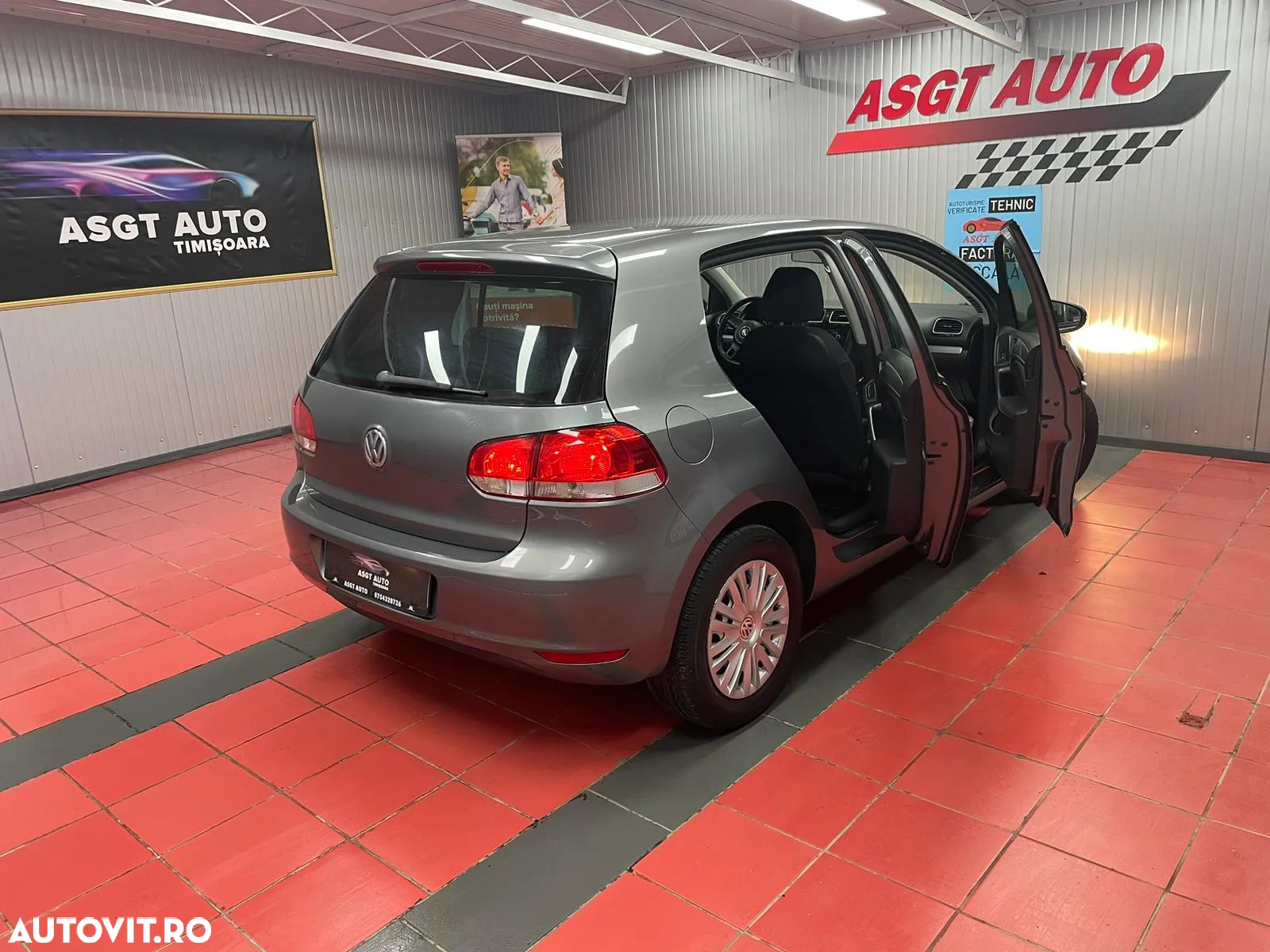 Volkswagen Golf - 18