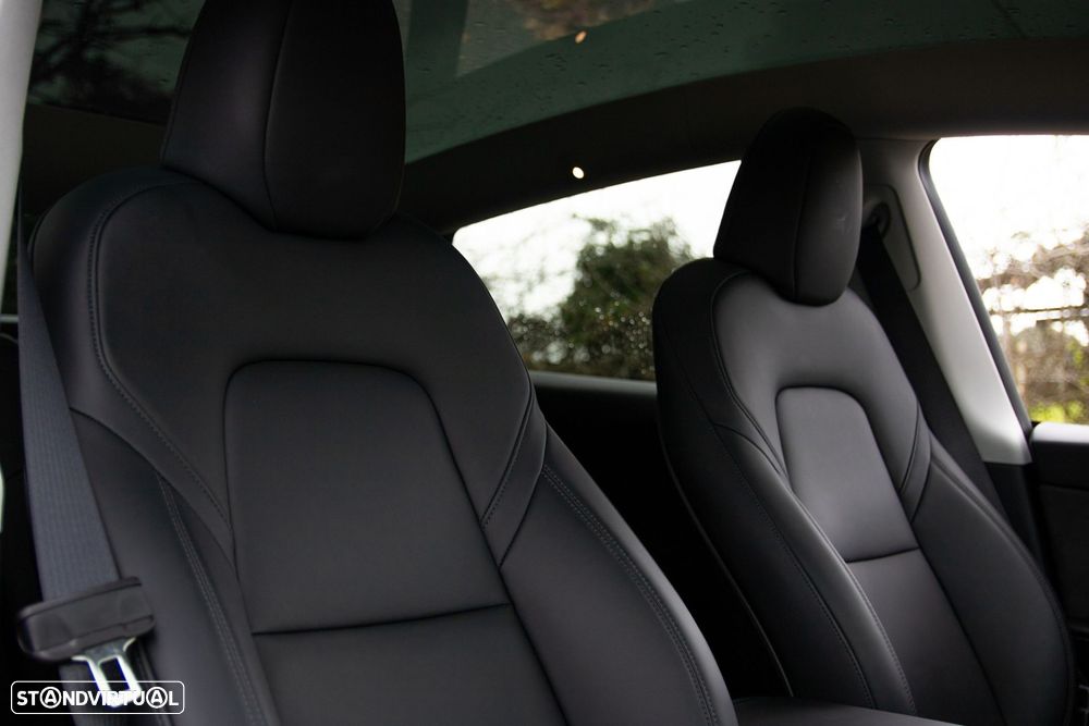 Tesla Model Y RWD - 17