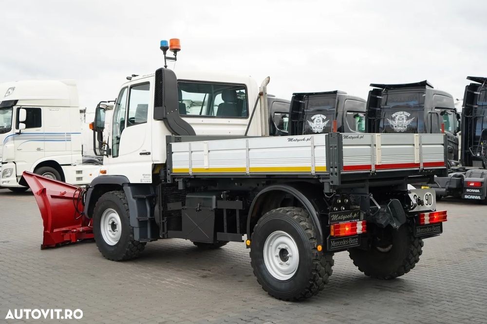 Mercedes-Benz UNIMOG U300 / 4X4 / BASCUNĂTOR 3 LATE / PLUG / MUNICIPAL / CUPLĂRI HIDRAULICE / EPS + AMBREIAJ - 6