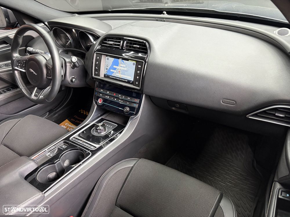 Jaguar XE 20d Aut. R-Sport - 17