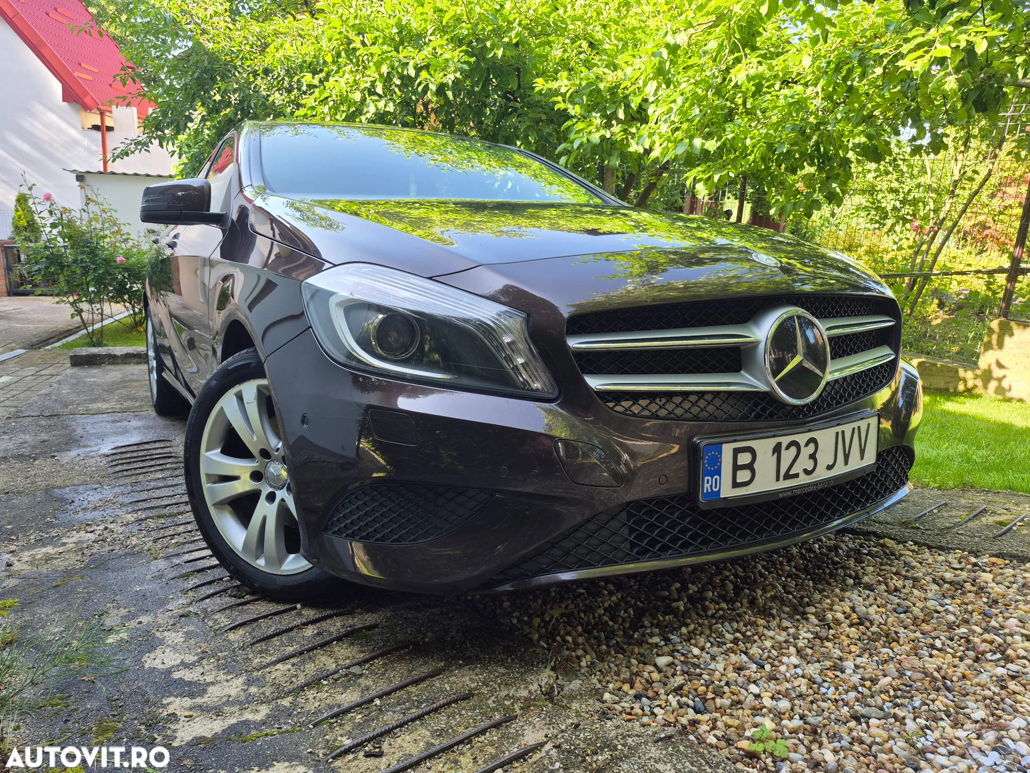 Mercedes-Benz A - 14