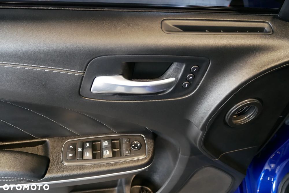 Dodge Charger 3.6 GT - 21