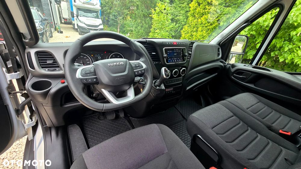 Iveco ❗️❗️DAILY 3.0 180KM 50C18 ❗️❗️WINDA PALFINGER 1000KG / AUTOMAT HI-MATIC / OBUSTRONNA BURTO-FIRANKA 10 PALET / NAWIGACJA / DACH ZSUWANY / TEMPOMAT ADAPTACYJNY / WERSJA WZMOCNIONA / SALON POLSKA / FULL LED / LAKIER METALIK / NOWE OPONY / MAKSYMALNA DOSTĘPNA OPCJA WYPOSAŻENIA❗❗ STAN - JAK NOWY ❗️ - 34