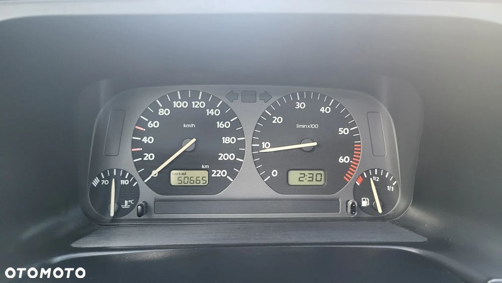 Volkswagen Golf - 14