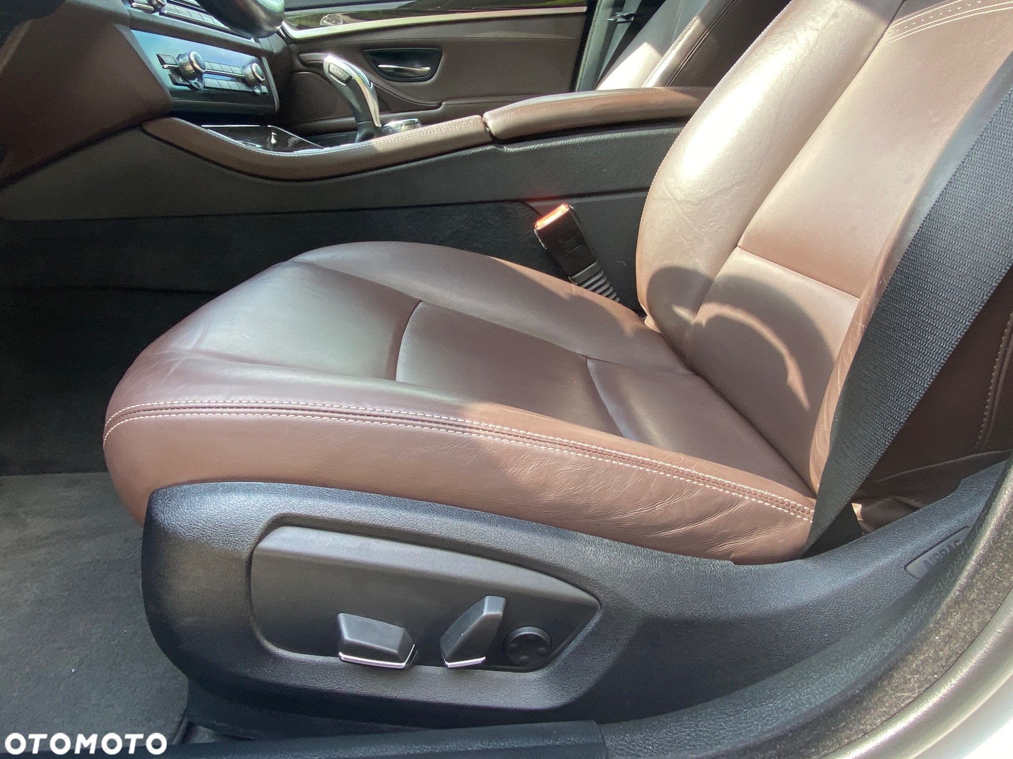 BMW Seria 5 535i xDrive Luxury Line - 33