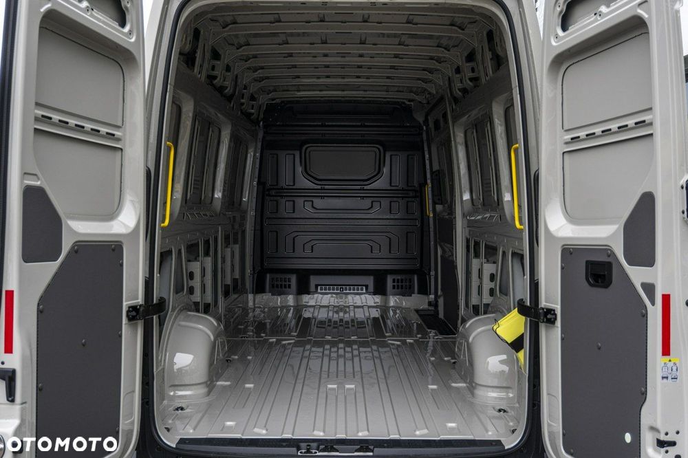 Volkswagen Crafter - 10