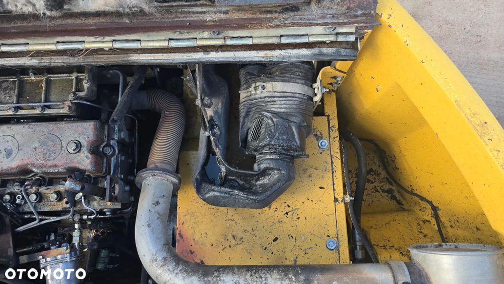Caterpillar M312 - 13