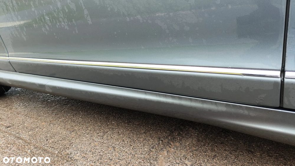 DRZWI LEWY TYŁ TYLNE ORYGINALNY LAKIER KOLOR C368 368 ZAMEK DOCIĄG KLAMKA KEYLESS GO SZYBA SUNGATE LUSTERKO 15 PIN KABLI ROLETA ŻALUZJA ELEKTRYCZNA MERCEDES S-KLASA W221 LONG - 13