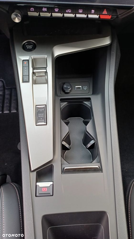 Peugeot 308 1.2 mHEV Allure S&S e-DCS6 - 16