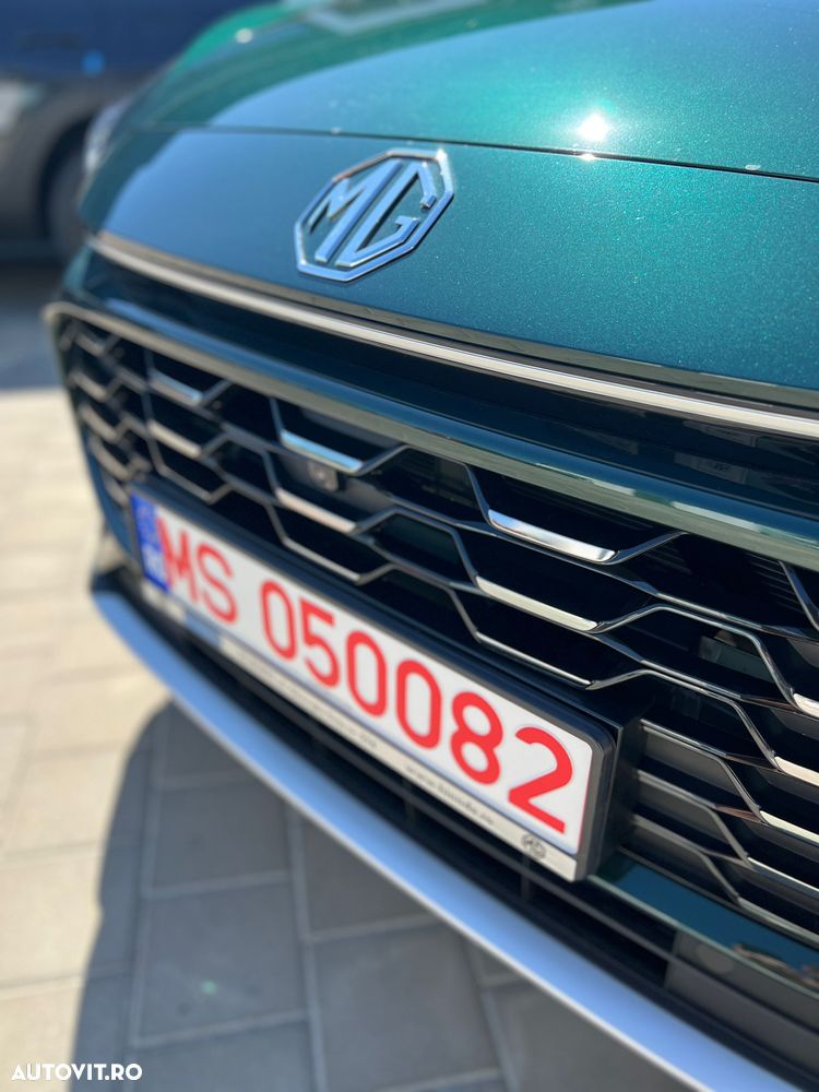 MG ZS HEV Hybrid+ Luxury - 4