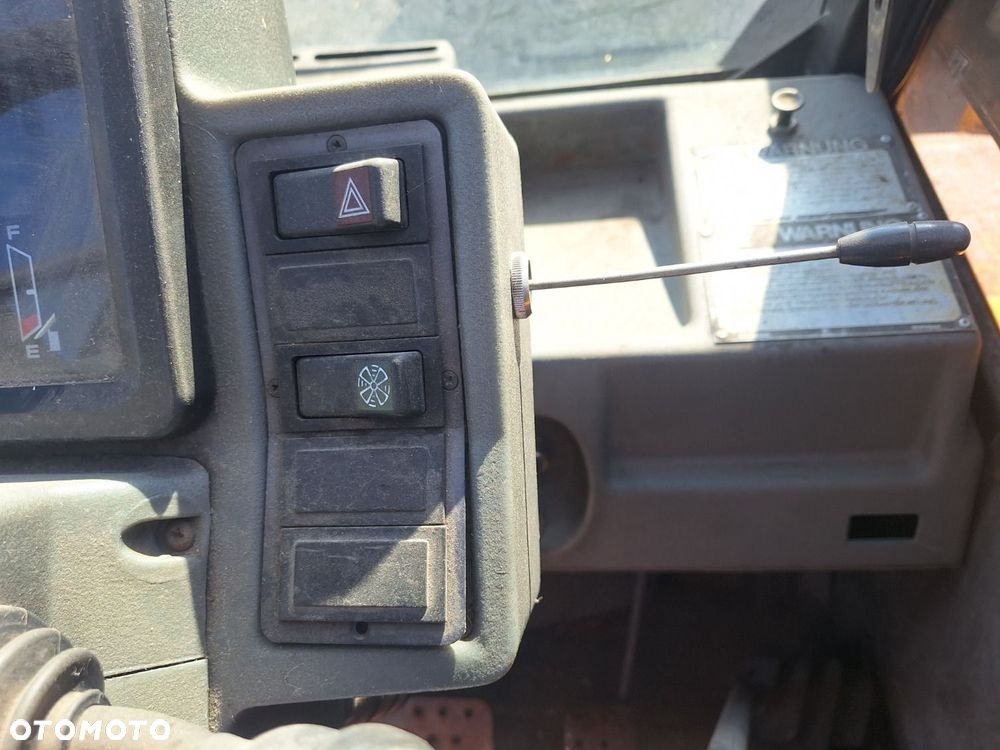 JCB 525-67 4X4 - 16