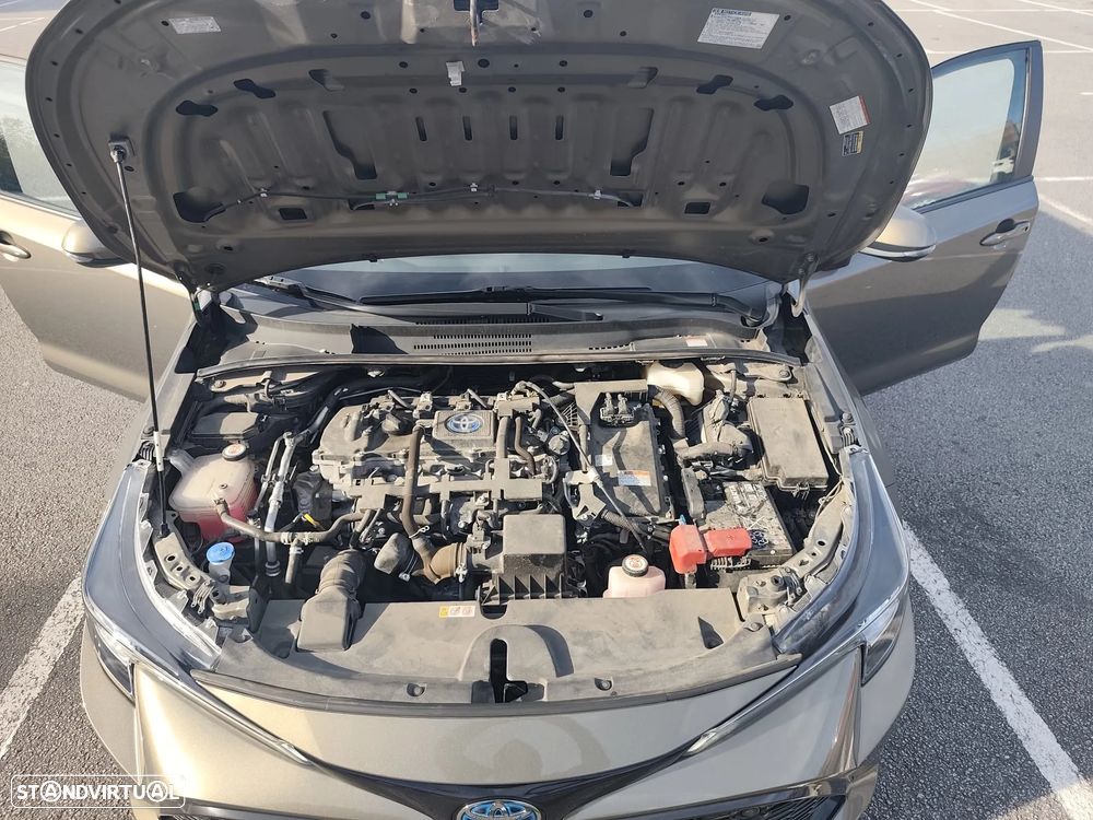 Toyota Corolla Touring Sports - 17