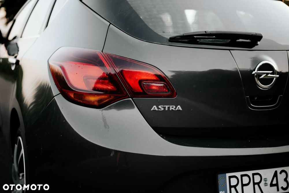 Opel Astra 1.4 T Cosmo - 8