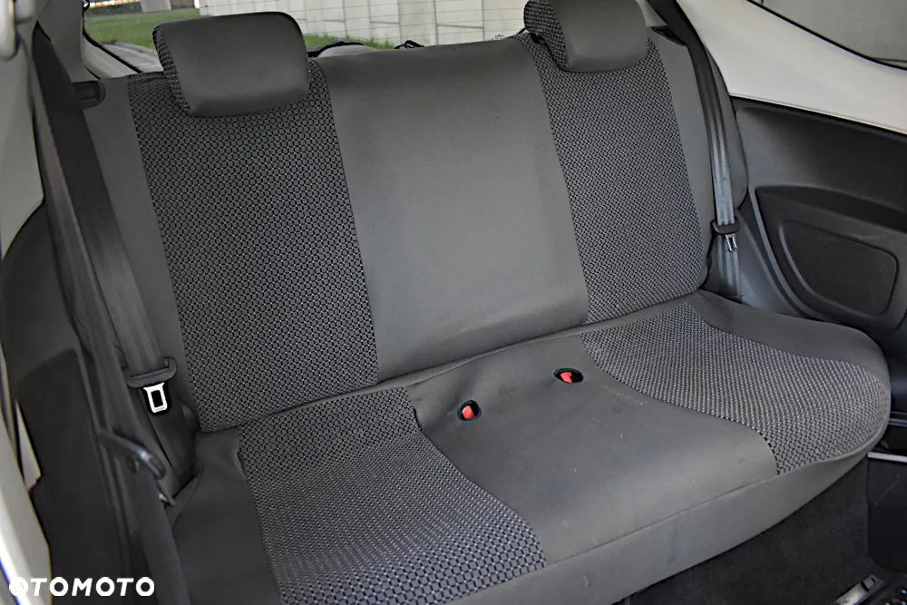 Volkswagen up! take - 24