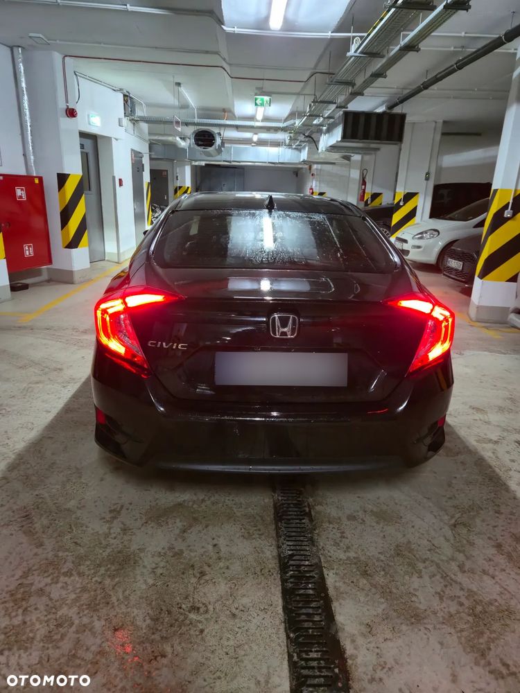 Honda Civic 1.5 T Executive - 37