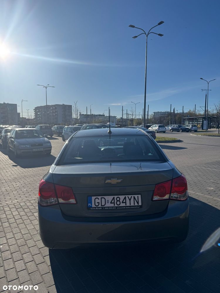 Chevrolet Cruze 1.8 LT+ - 6