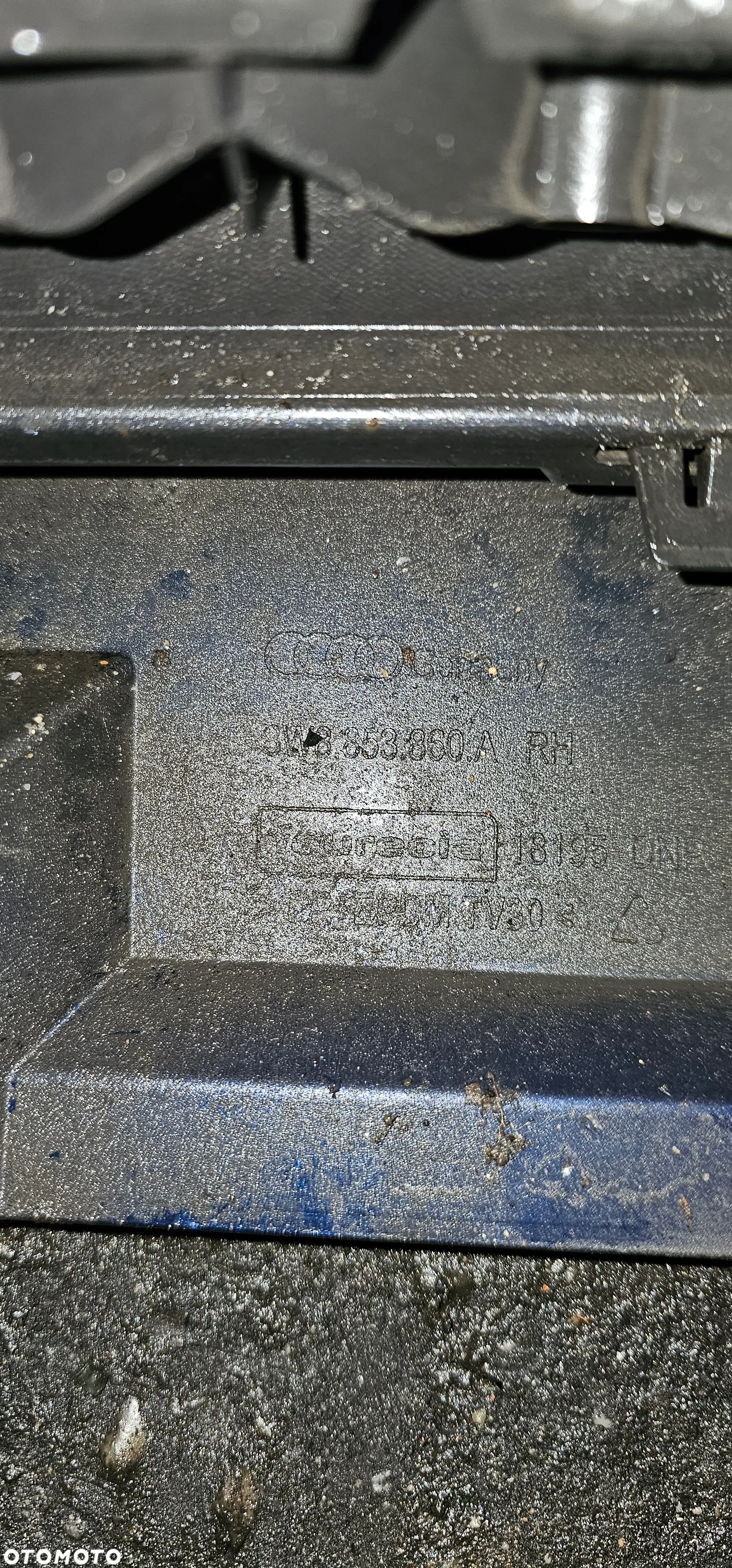 Listwa progowa prawa nakładka Audi S5 A5 8W8853860A LX5H - 2