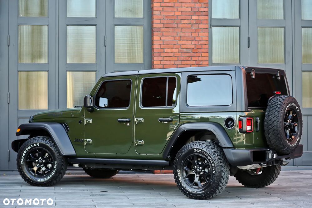 Jeep Wrangler - 9