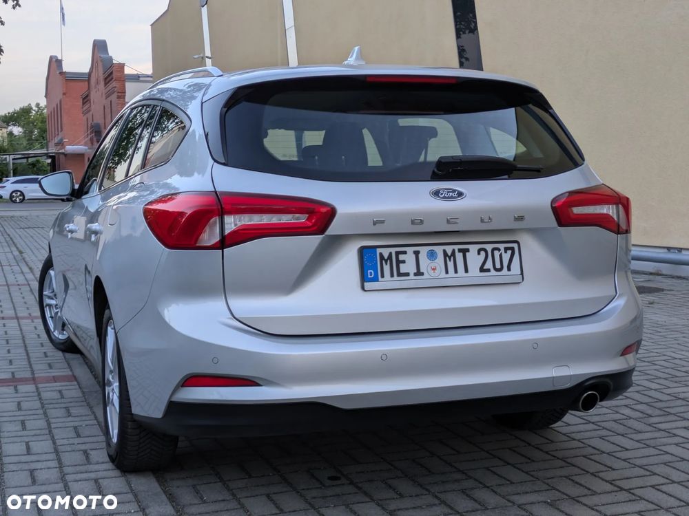 Ford Focus 1.5 EcoBlue Start-Stopp-System COOL&CONNECT DESIGN - 9