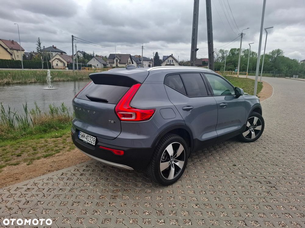 Volvo XC 40 T5 AWD Geartronic Momentum Pro - 32