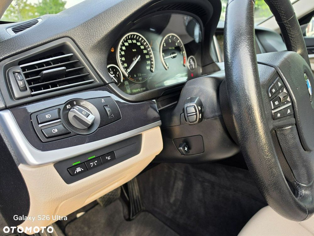 BMW Seria 5 535d xDrive - 37