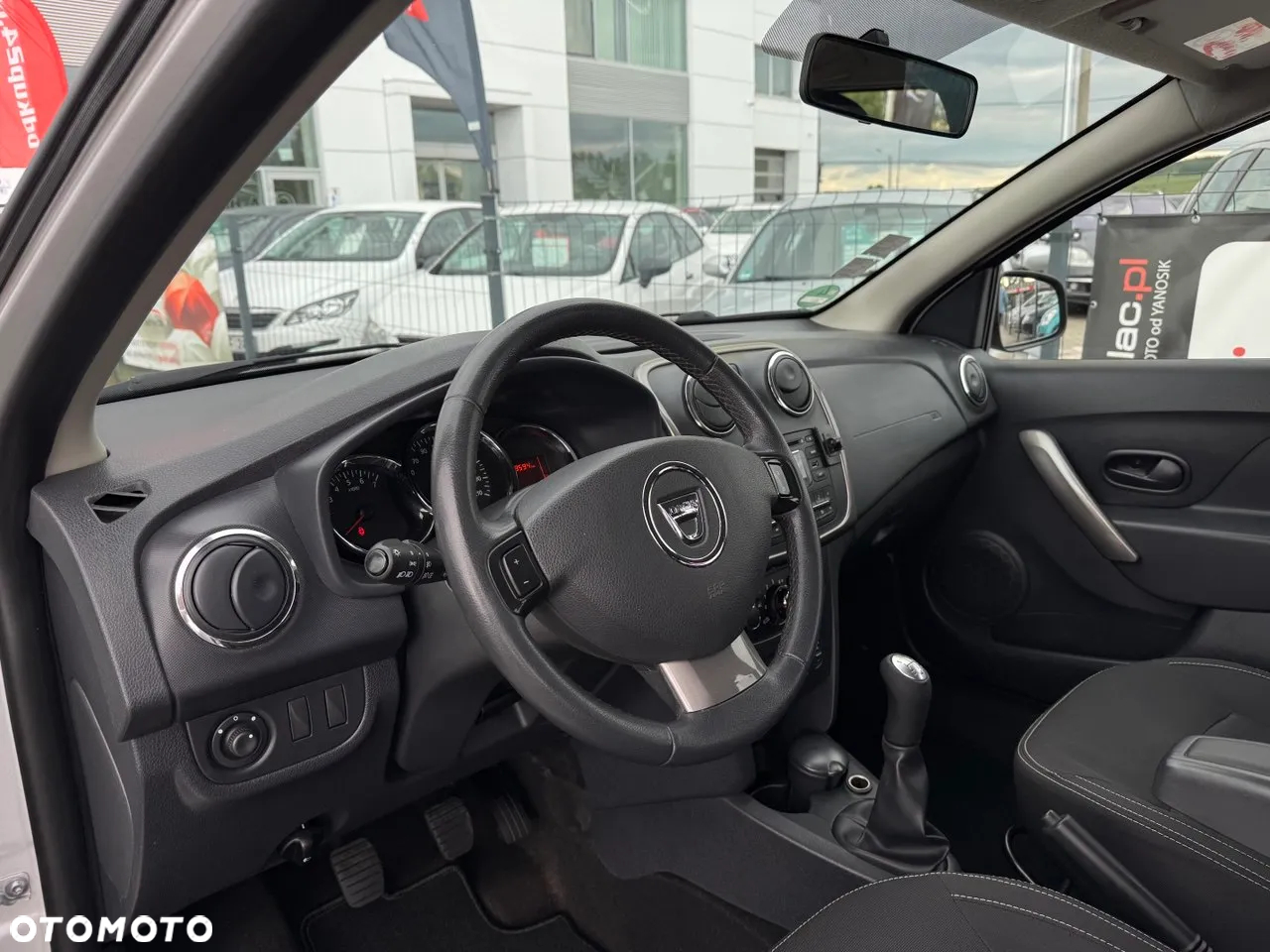 Dacia Logan MCV 1.2 16V 75 Ambiance - 27