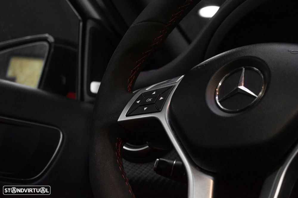 Mercedes-Benz A 45 AMG 4Matic Speedshift 7G-DCT Edition 1 - 35