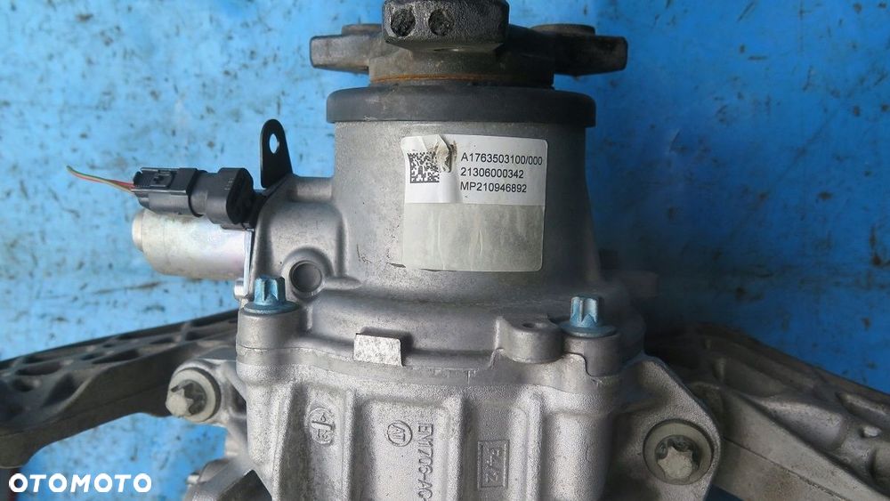 Most Dyfer Tył Tylny MERCEDES A-KLASA W176 A1763503100 - 2