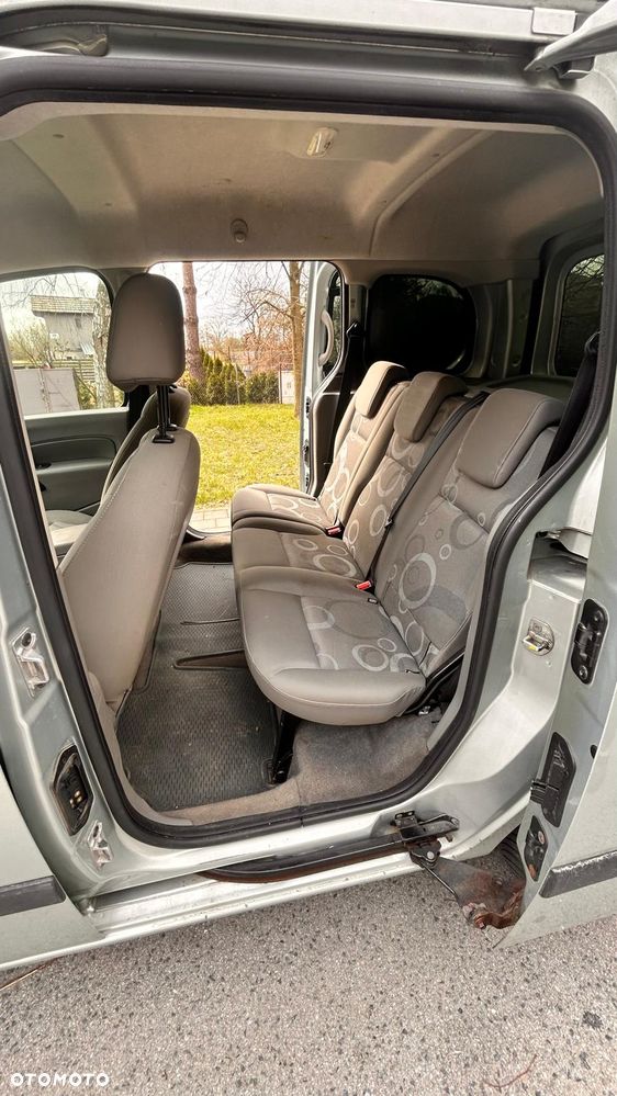 Renault Kangoo 1.6 8V Helios - 10