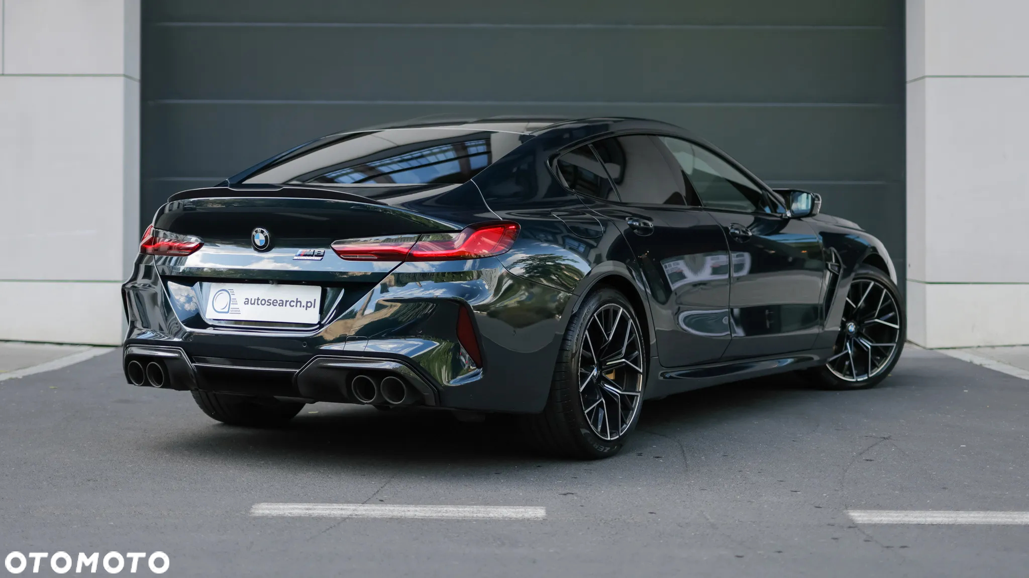 BMW M8 Competition - 4