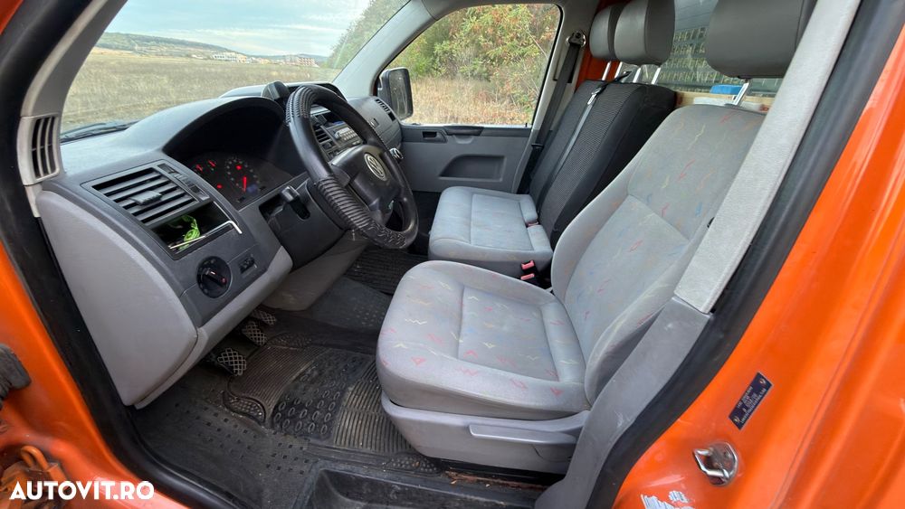 Volkswagen Transporter 5 - 8